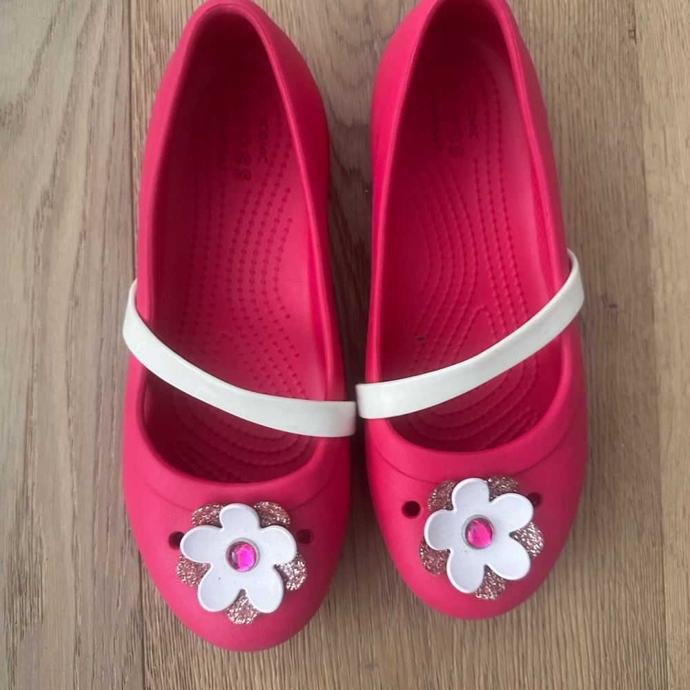 CROCS Pink Shoes with Flower Embellishment
